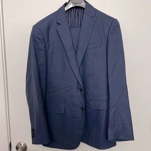 Banana Republic Standard Fit 38R 34W/30L Blue